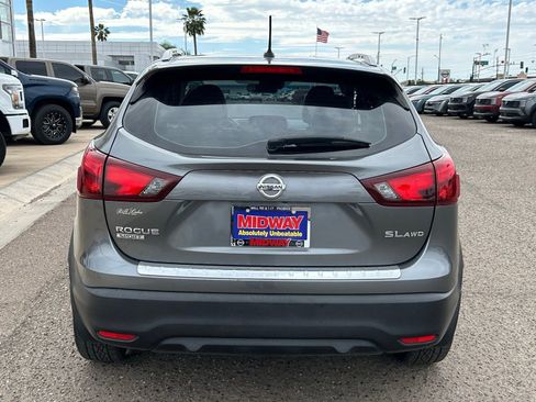 Used 2018 Nissan Rogue Sport SL w/ SL Premium Package image 7