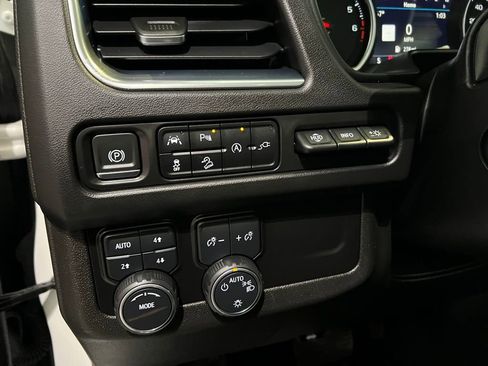 Used 2021 Chevrolet Tahoe High Country image 19