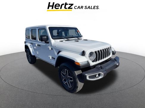Used 2025 Jeep Wrangler Sahara image 1