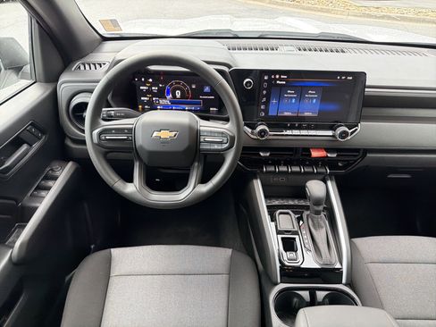 Used 2026 Chevrolet Colorado W/T RWD image 26
