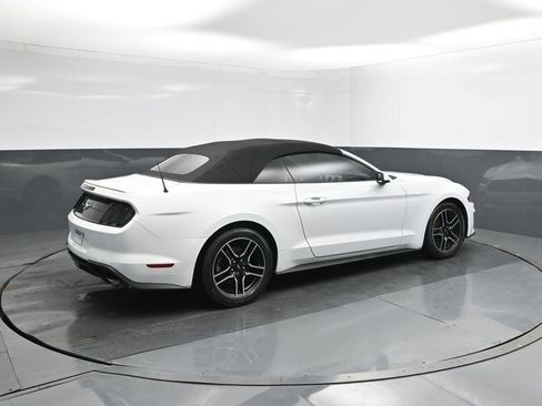 Used 2020 Ford Mustang Premium image 15