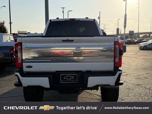 Used 2024 Ford F250 Platinum AWD/4WD image 7