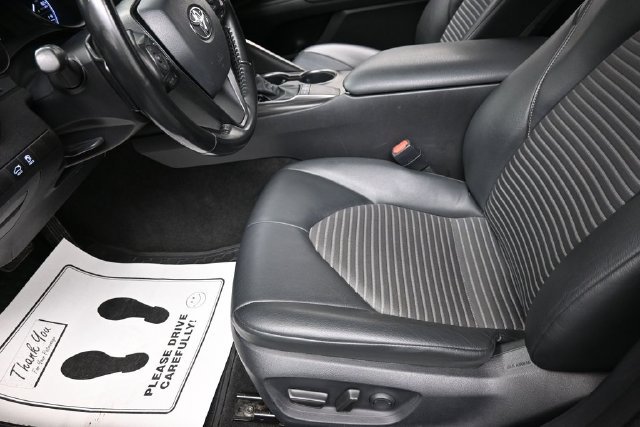 Used 2022 Toyota Camry SE FWD image 15