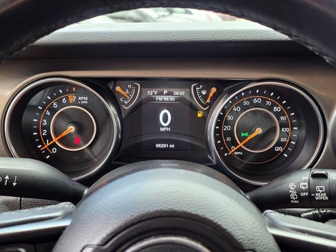 Used 2019 Jeep Wrangler Unlimited Sport S AWD/4WD image 32