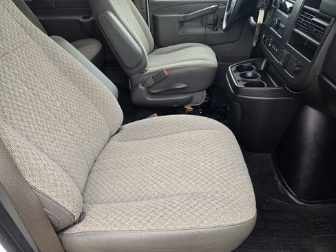 Used 2020 Chevrolet Express 3500 LT w/ LT Preferred Equipment Group image 12