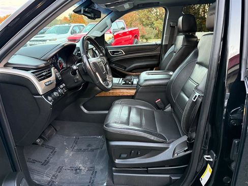 Used 2019 GMC Yukon XL Denali w/ Denali Ultimate Package image 31