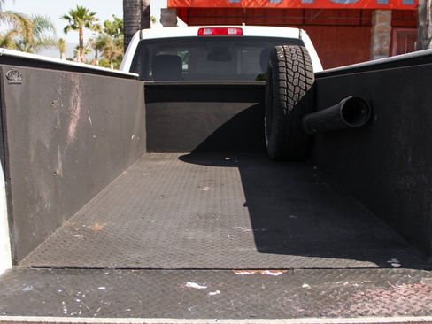 Used 2014 RAM 3500 Tradesman w/ Power & Remote Entry Group image 9