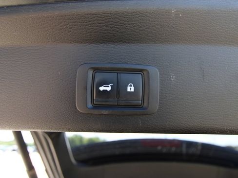 Used 2024 Mitsubishi Outlander SE AWD/4WD image 37
