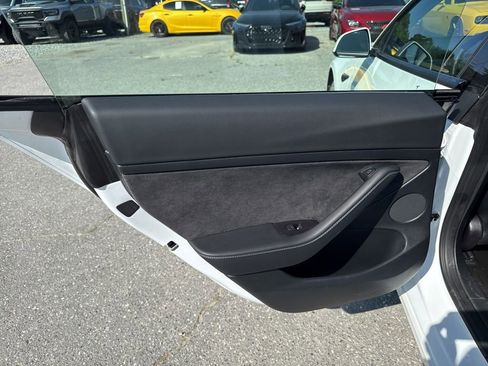Used 2023 Tesla Model 3 Standard Range RWD image 29