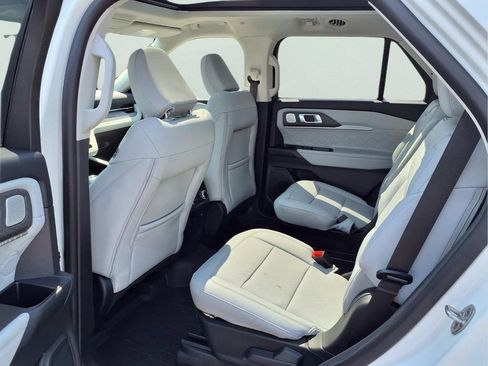 New 2026 Ford Explorer Platinum w/ LUX Leather Package AWD/4WD image 21