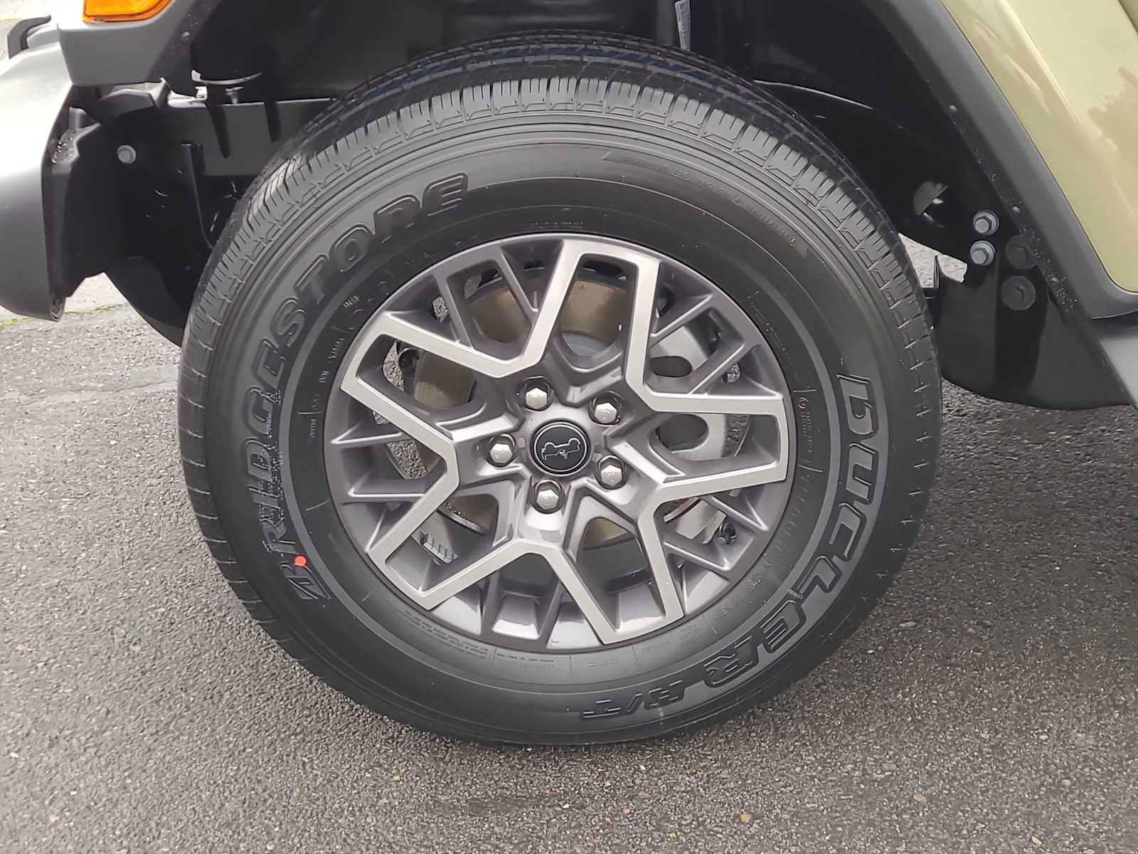 New 2026 Jeep Wrangler Unlimited Sahara AWD/4WD image 16