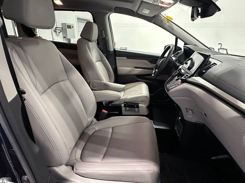 Used 2021 Honda Odyssey EX-L image 26