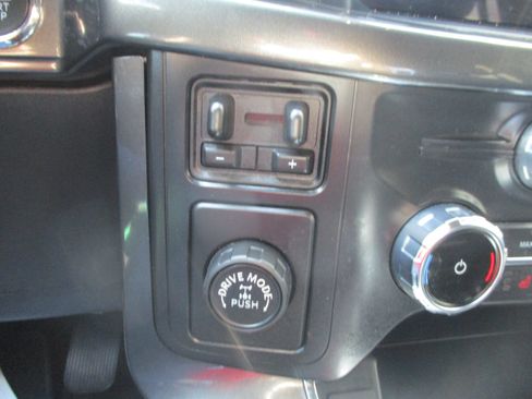 Used 2022 Ford F150 XLT w/ Equipment Group 302A High RWD image 13
