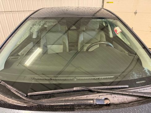 Used 2017 Toyota Corolla LE image 14