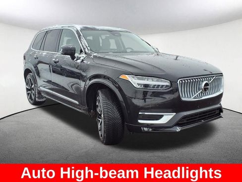 Used 2024 Volvo XC90 B6 Plus image 32