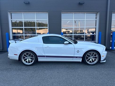 Used 2014 Ford Mustang Shelby GT500 w/ Equipment Group 821A RWD image 4