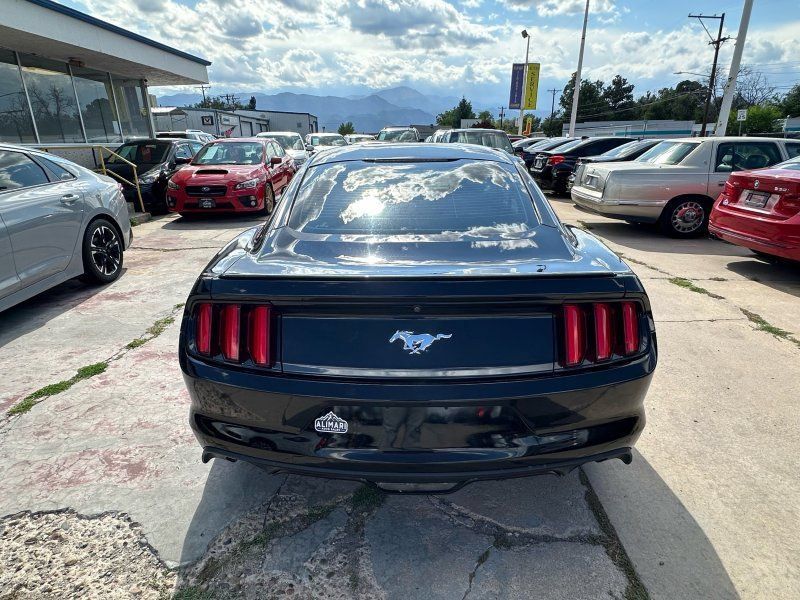 Used 2017 Ford Mustang Coupe RWD image 6