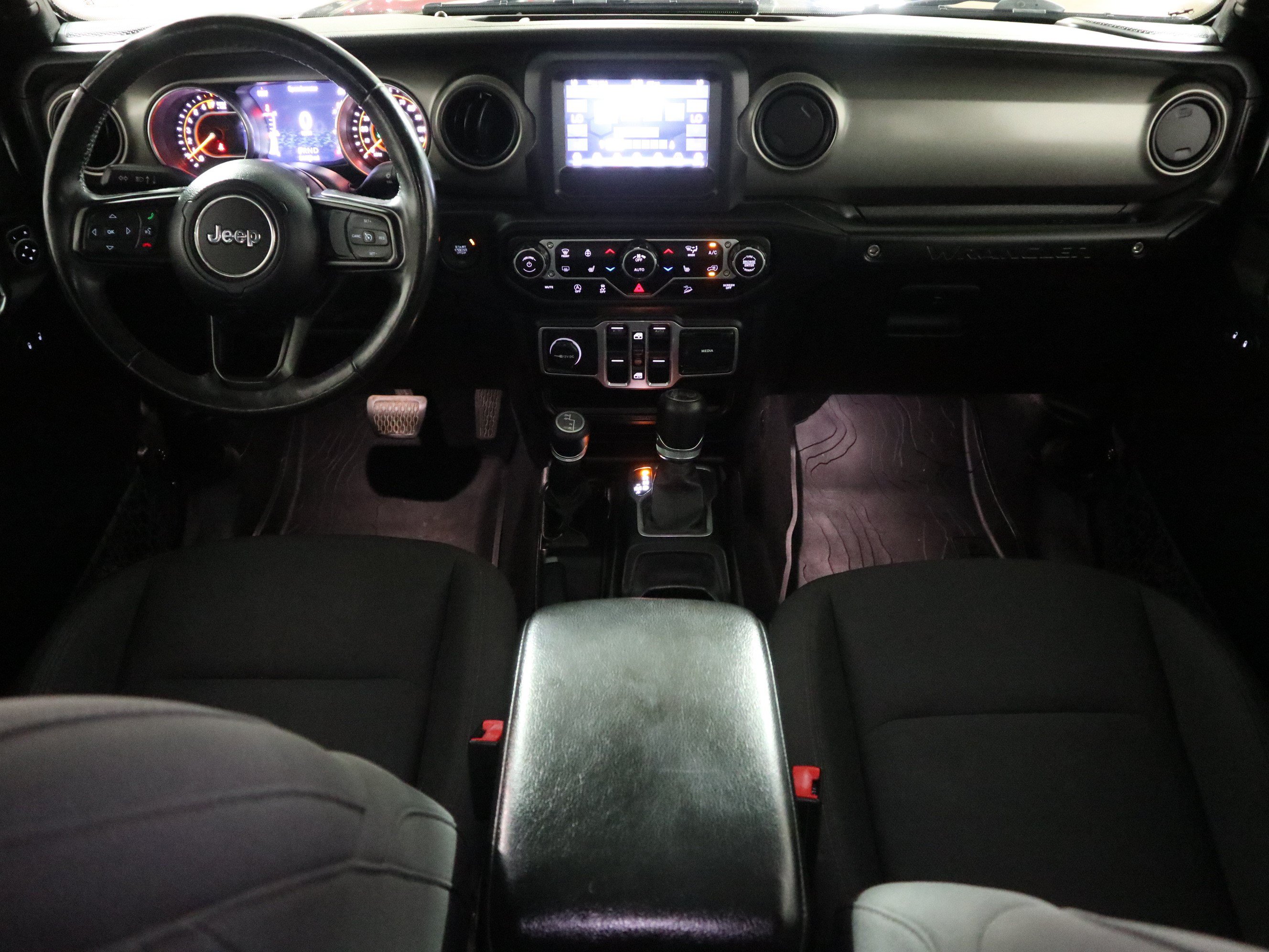 Used 2018 Jeep Wrangler Unlimited Sport S AWD/4WD image 15