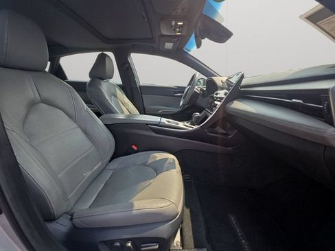 Certified 2022 Toyota Avalon Limited w/ Advanced Safety Package FWD image 13