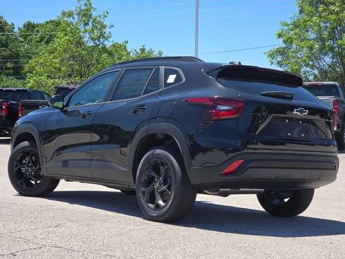New 2026 Chevrolet Trax LT w/ Driver Confidence Package FWD image 14