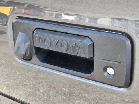 Used 2023 Toyota Tacoma TRD Pro AWD/4WD image 32