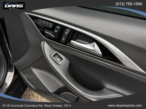 Used 2017 INFINITI QX30 Sport w/ Sport Leather Package FWD image 33