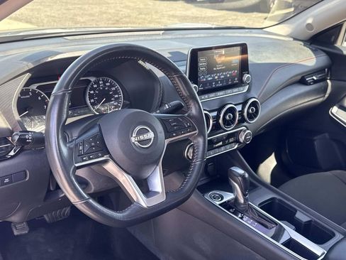 Used 2024 Nissan Sentra SR FWD image 8