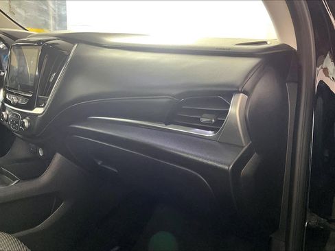Used 2018 Chevrolet Traverse LT FWD image 18