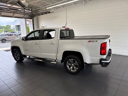 Used 2017 Chevrolet Colorado Z71 AWD/4WD image 5