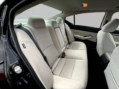 Used 2023 Nissan Altima 2.5 SV w/ SV Premium Package FWD image 25