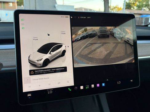 Used 2023 Tesla Model Y Performance AWD/4WD image 22