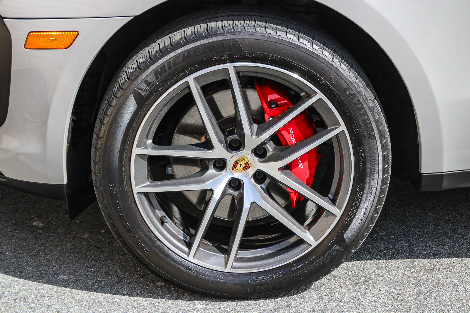 Used 2022 Porsche Macan S w/ Premium Package Plus AWD/4WD image 12