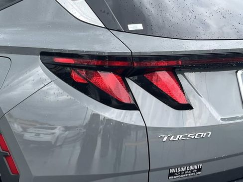 Certified 2024 Hyundai Tucson SEL AWD/4WD image 10