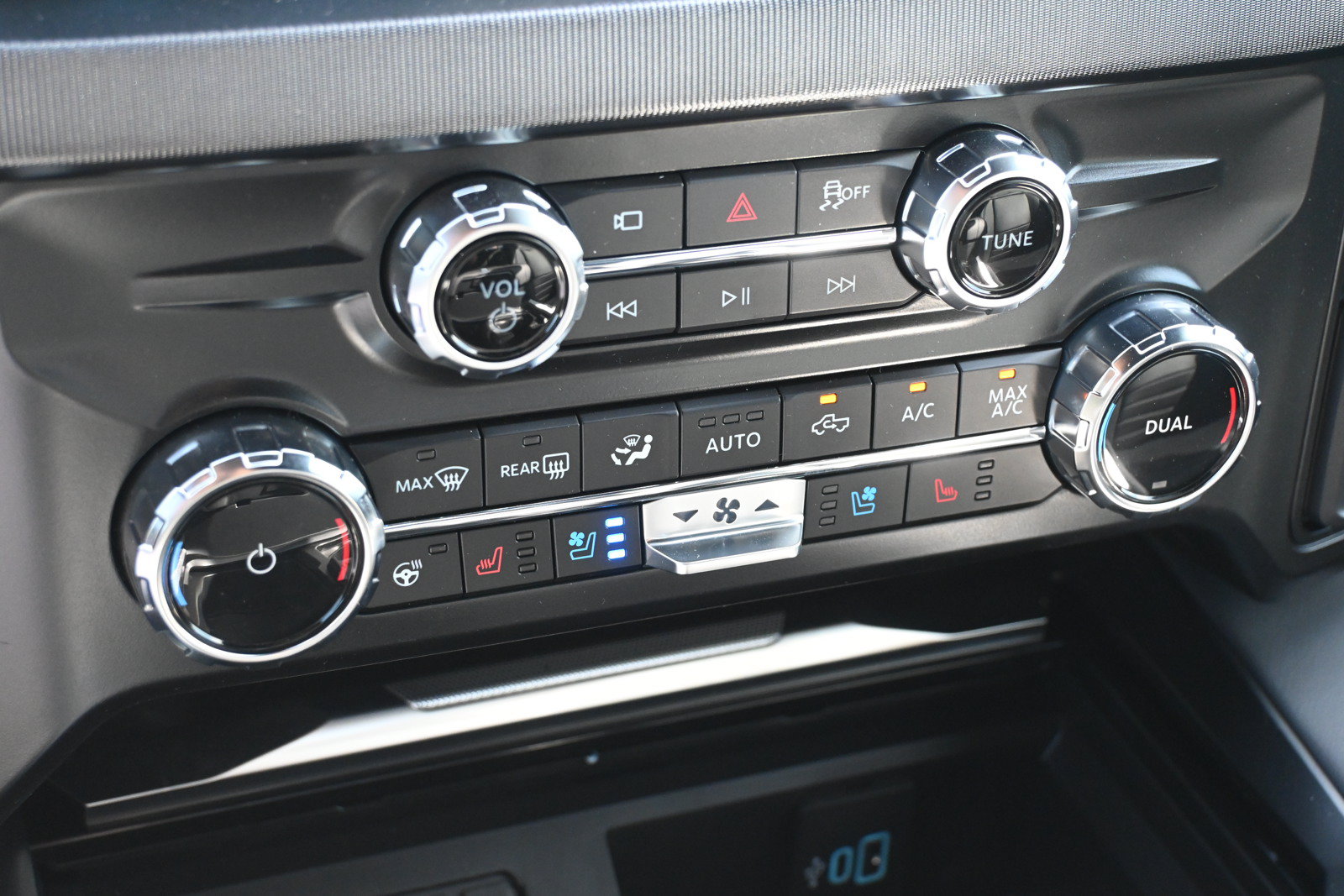 New 2026 Ford F250 Platinum AWD/4WD image 29