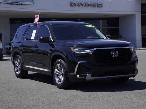 Used 2023 Honda Pilot EX-L image 2