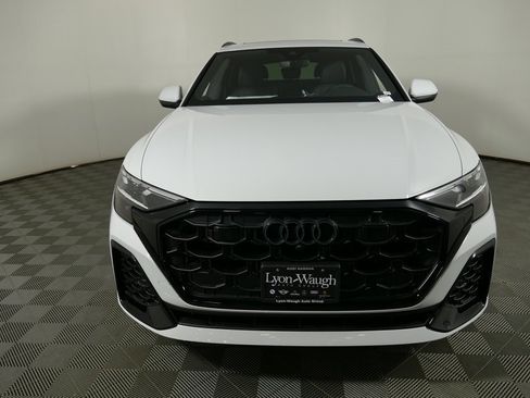 New 2026 Audi Q8 Premium Plus image 8