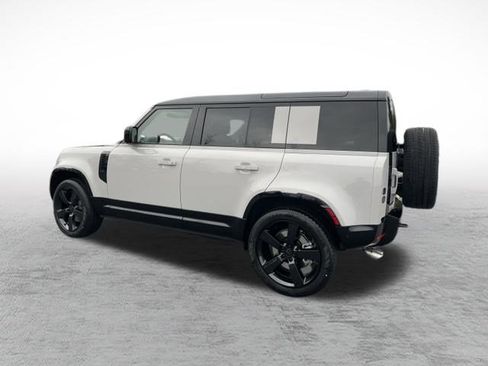 New 2026 Land Rover Defender 110 X-Dynamic SE AWD/4WD image 5