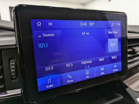 Used 2022 Ford Explorer Limited w/ Equipment Group 301A image 12