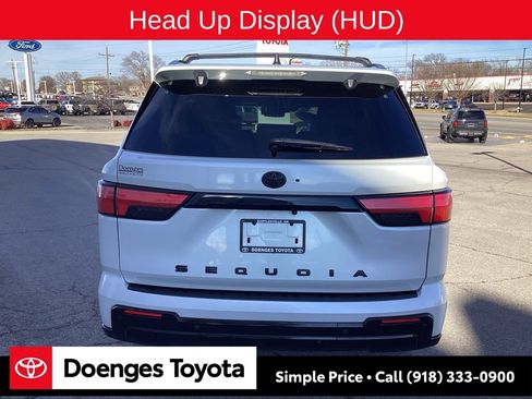 Used 2024 Toyota Sequoia Platinum image 7