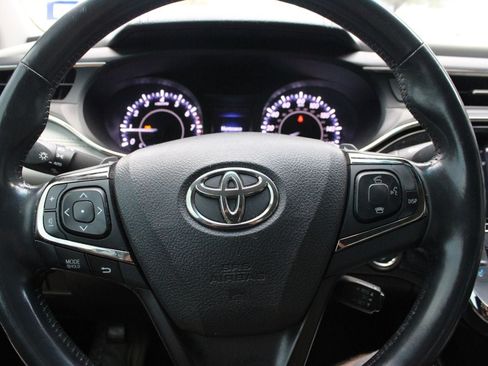 Used 2016 Toyota Avalon Touring FWD image 12