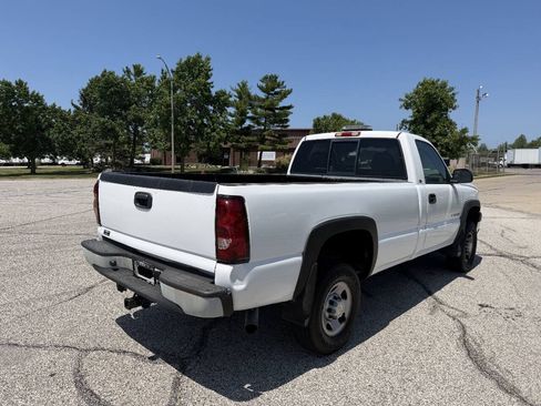 Used 2005 Chevrolet Silverado 2500 W/T RWD image 5