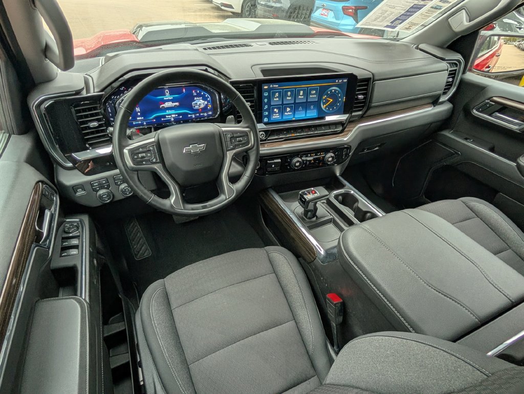 Certified 2024 Chevrolet Silverado 1500 LT Trail Boss AWD/4WD image 17