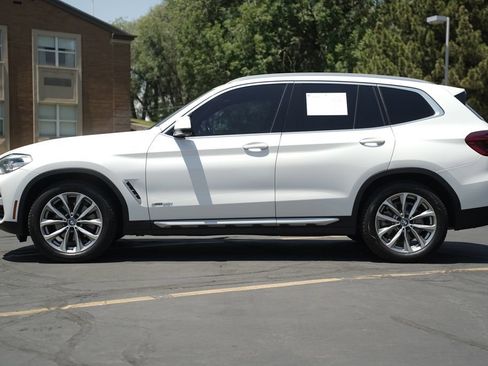 Used 2018 BMW X3 xDrive30i AWD/4WD image 2