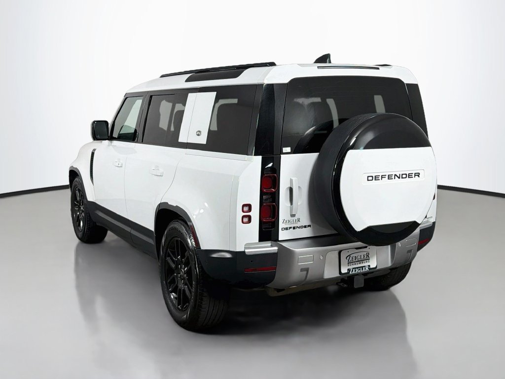Used 2024 Land Rover Defender 110 S AWD/4WD image 5