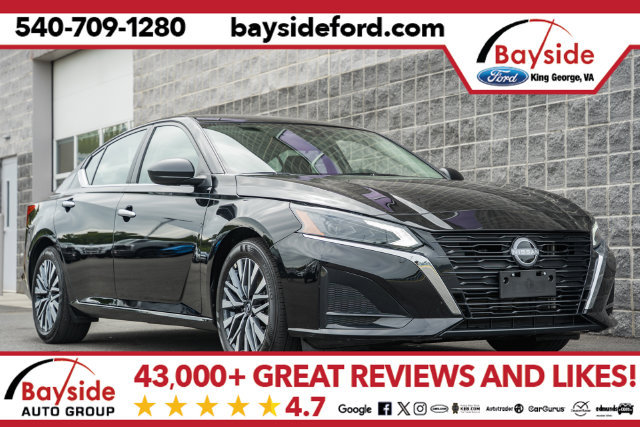 Used 2025 Nissan Altima 2.5 SV FWD image 1