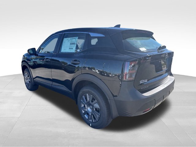 New 2027 Nissan Kicks S FWD image 3