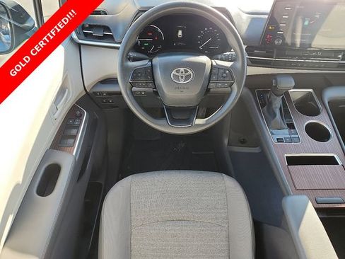 Certified 2024 Toyota Sienna LE image 12