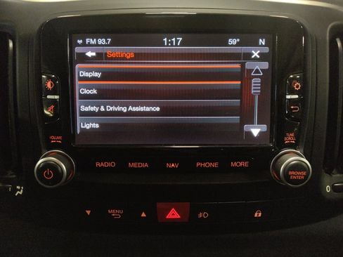 Used 2017 FIAT 500L Lounge w/ Premium Package image 25