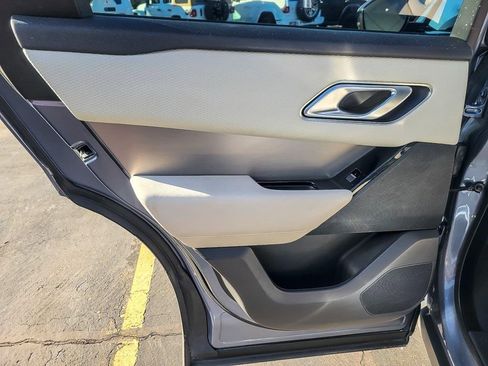 Used 2021 Land Rover Range Rover Velar R-Dynamic S image 19