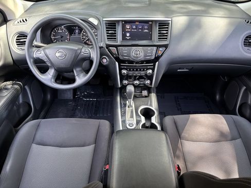 Used 2019 Nissan Pathfinder S AWD/4WD image 21